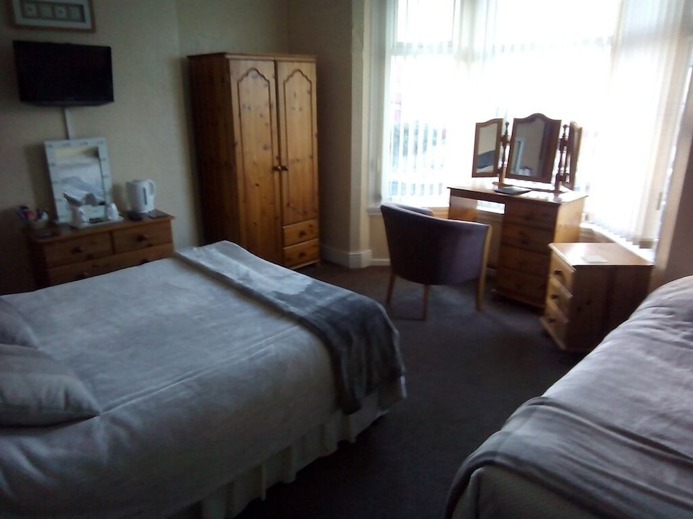 Bryn Coed Guest House 5/16