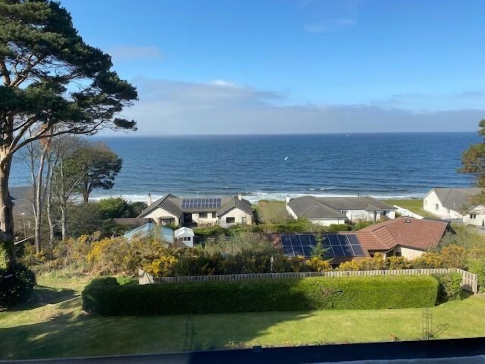 Invernairne guest house 72/78