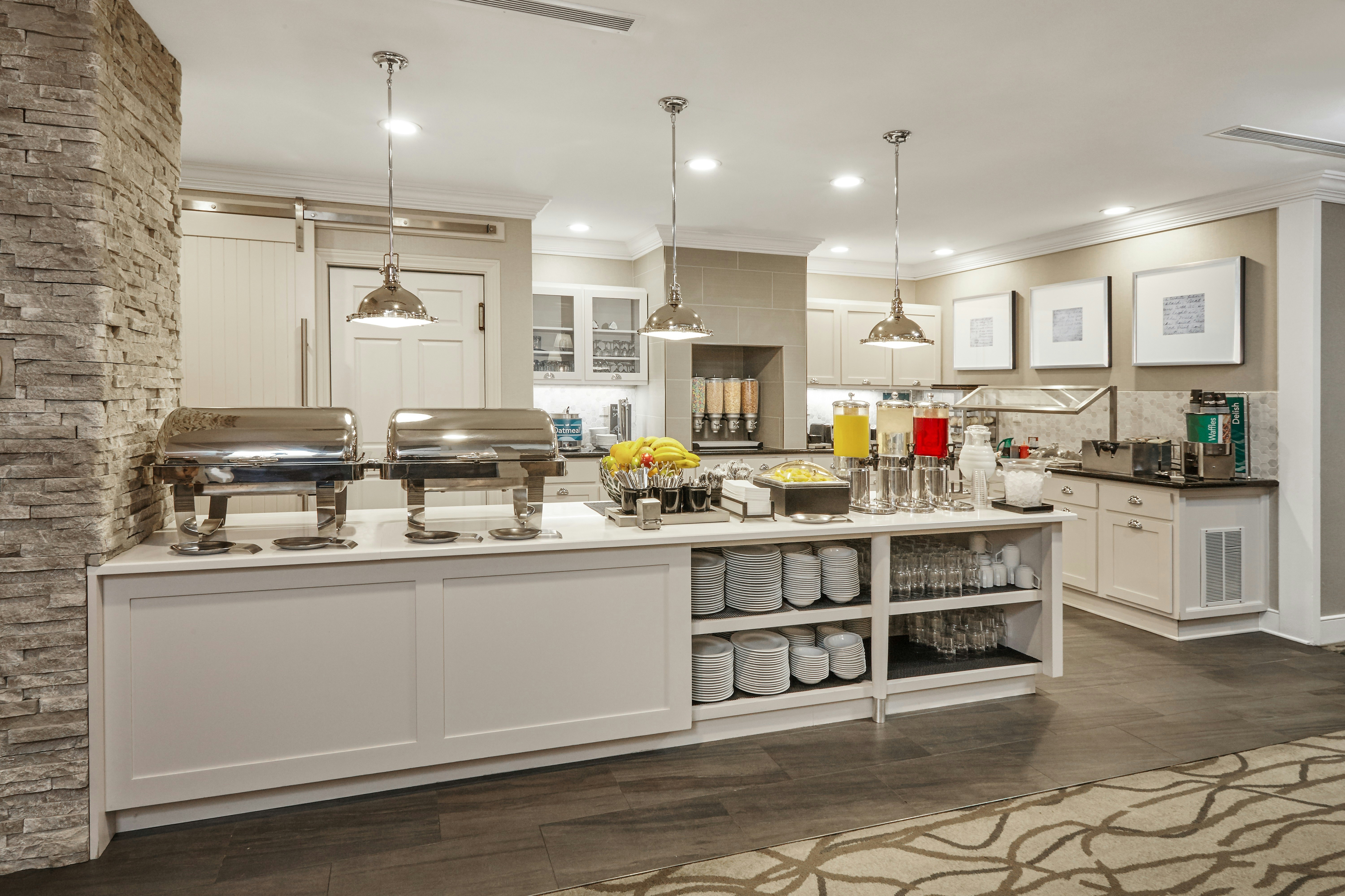 Homewood Suites by Hilton Indianapolis At The Crossing 10/17