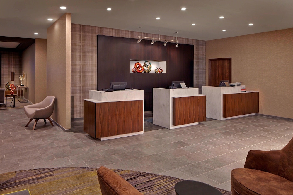 Courtyard Marriott Philadelphia City Avenue Ex Crowne Plaza Philadelphia West Main Line