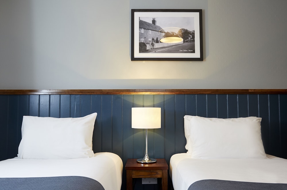 Spy Glass & Kettle Hotel 20/41