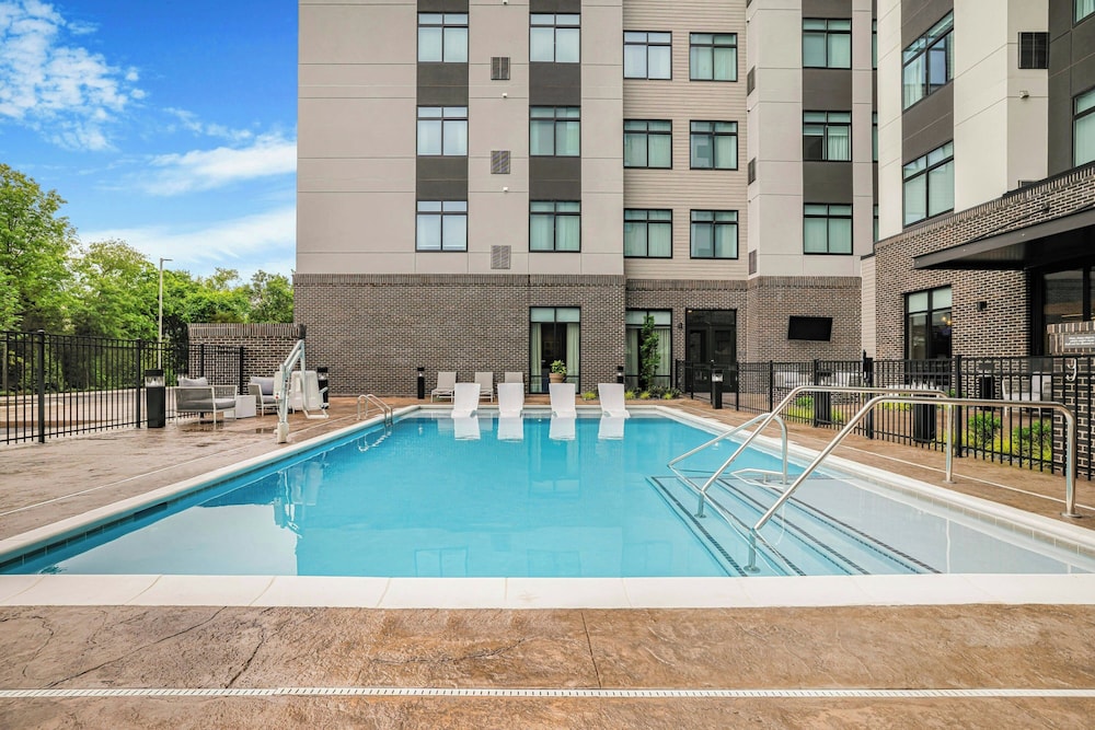 Residence Inn Nashville Metro Center 4/50