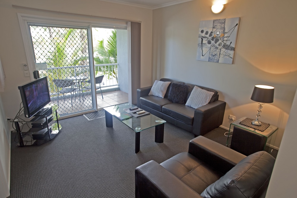 Marlin Cove Resort 45/72