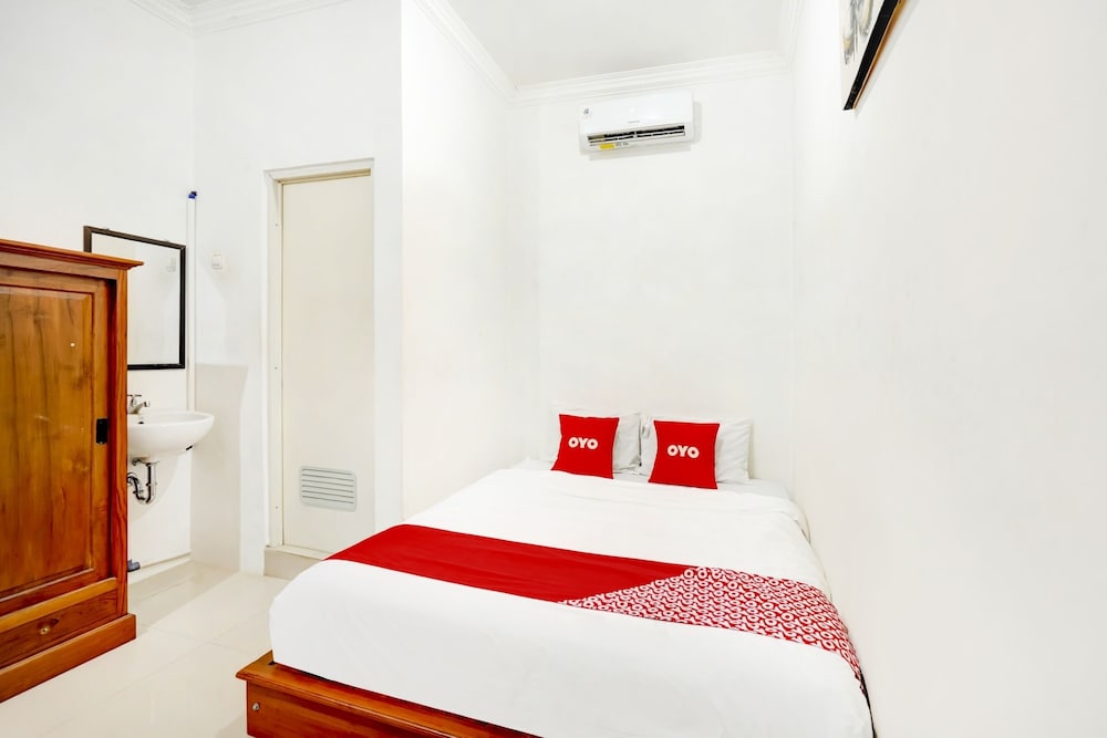 Hotel O near UNISLA formerly Homestay Bougenville 11/44