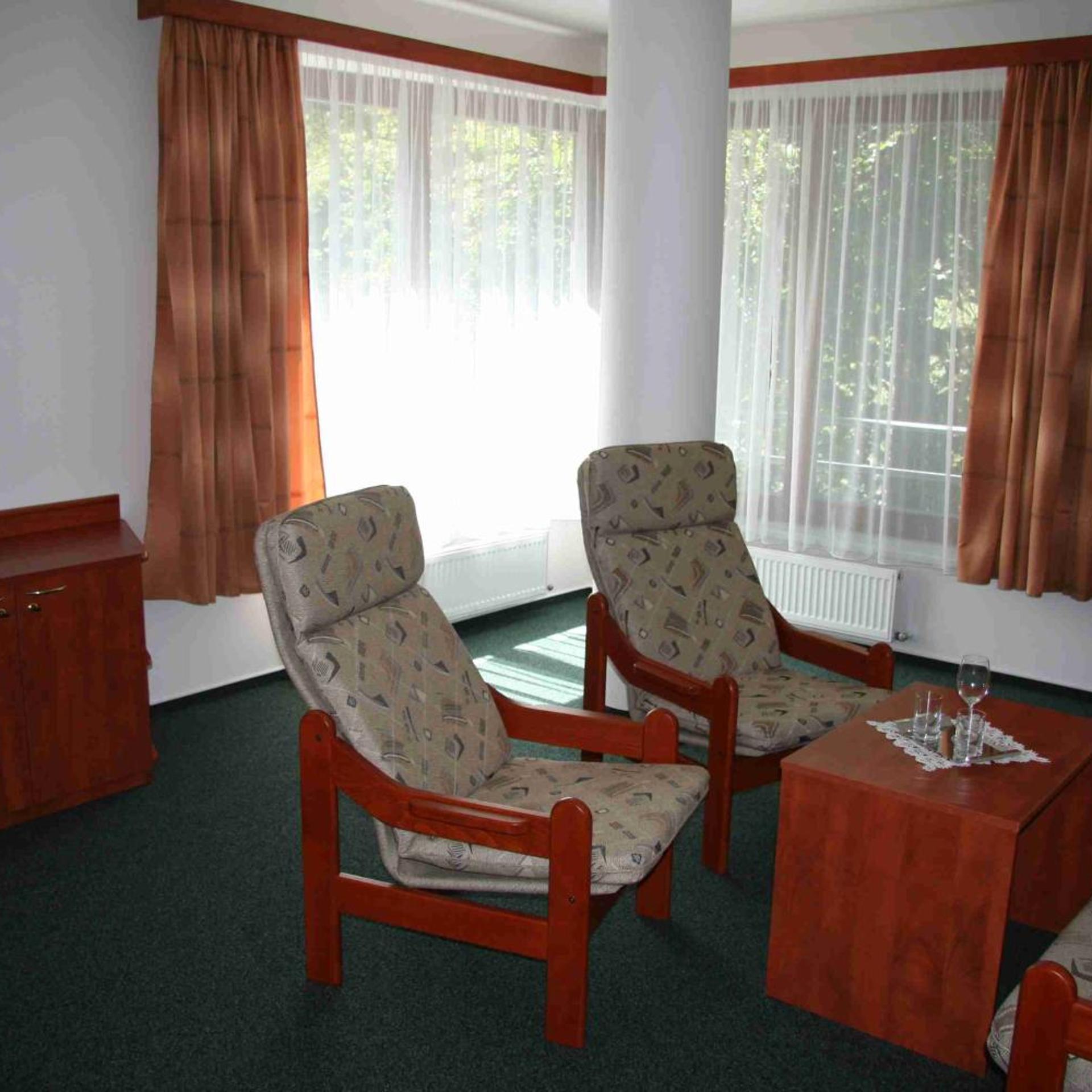 Lazensky Hotel Park 26/48