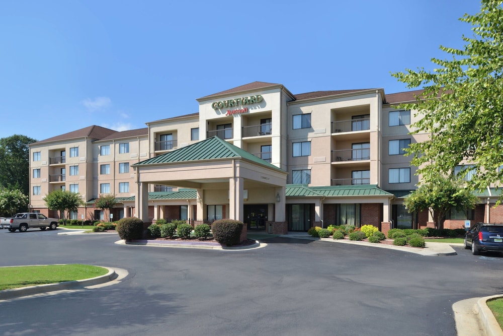 Courtyard By Marriott Decatur 42/50