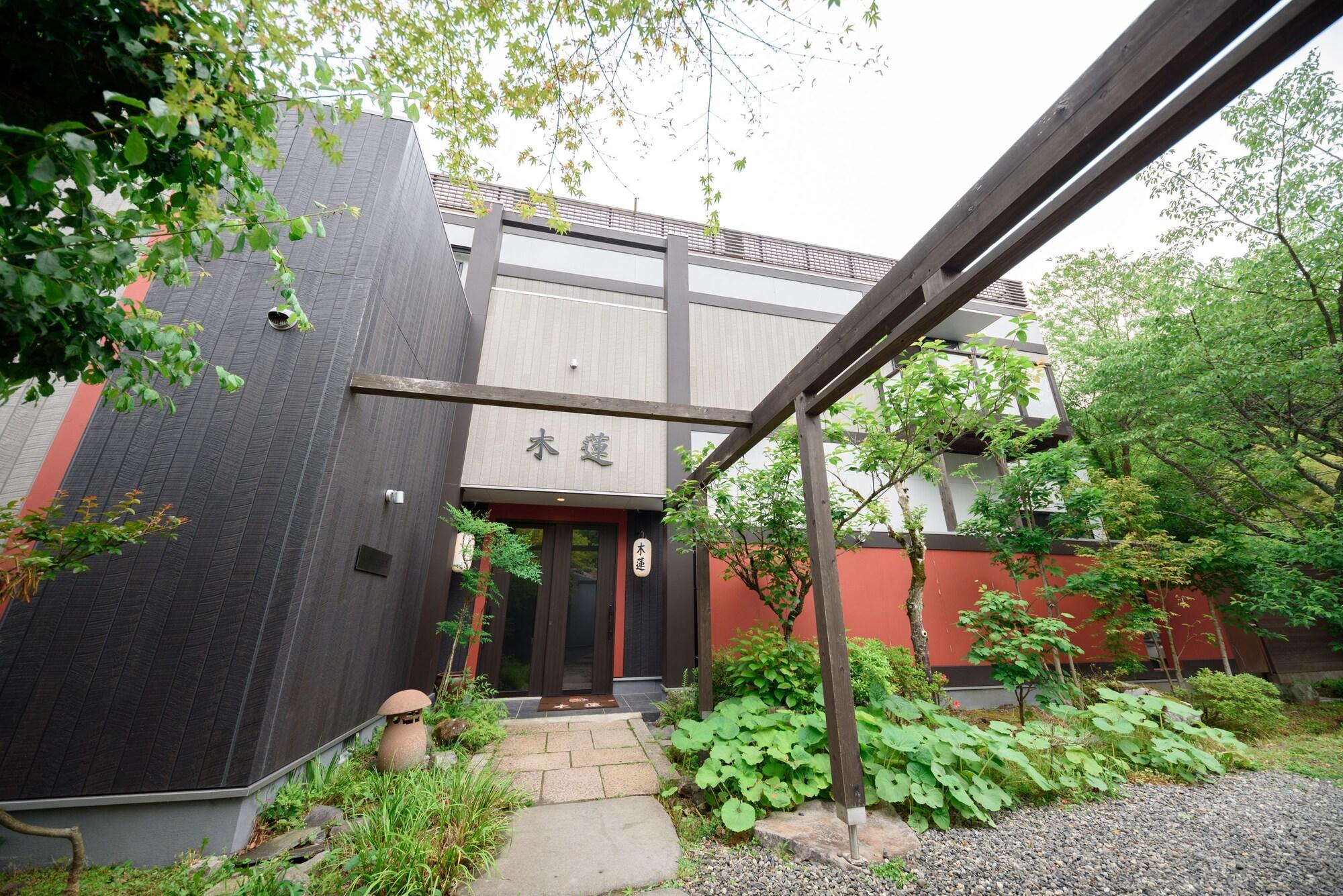 Mokuren 4/58