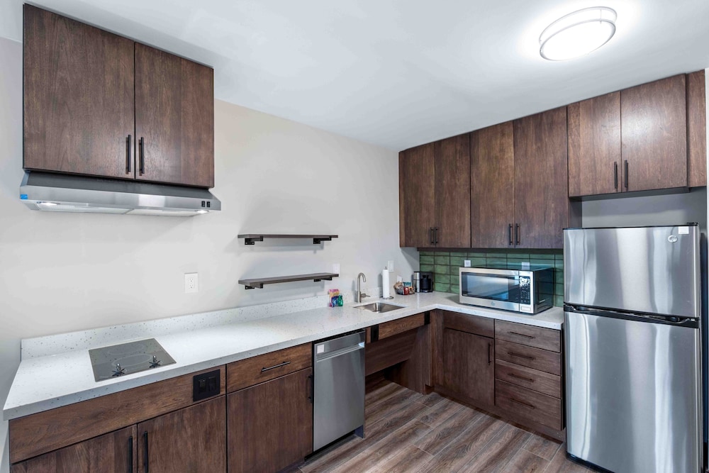 Residence Inn Atlanta Covington 50/50