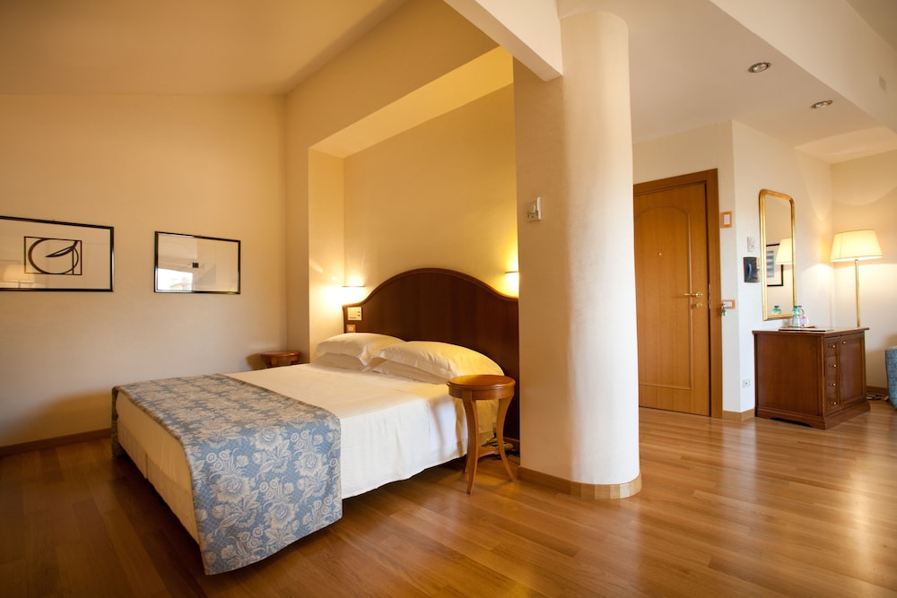 art'otel Rome Piazza Sallustio, Powered by Radisson Hotels 16/50