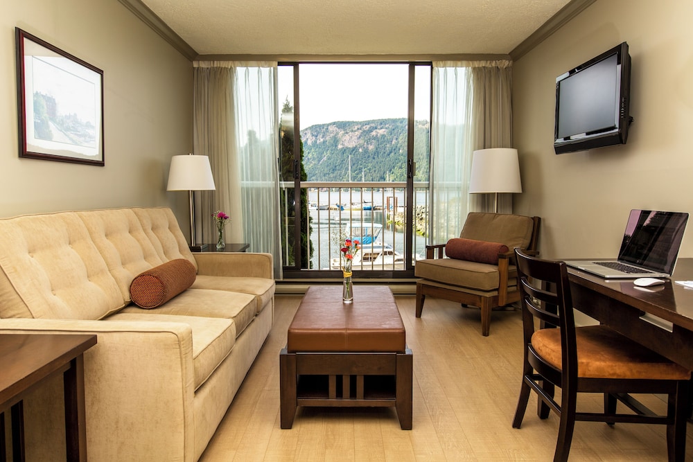 Oceanfront Suites At Cowichan Bay 37/63