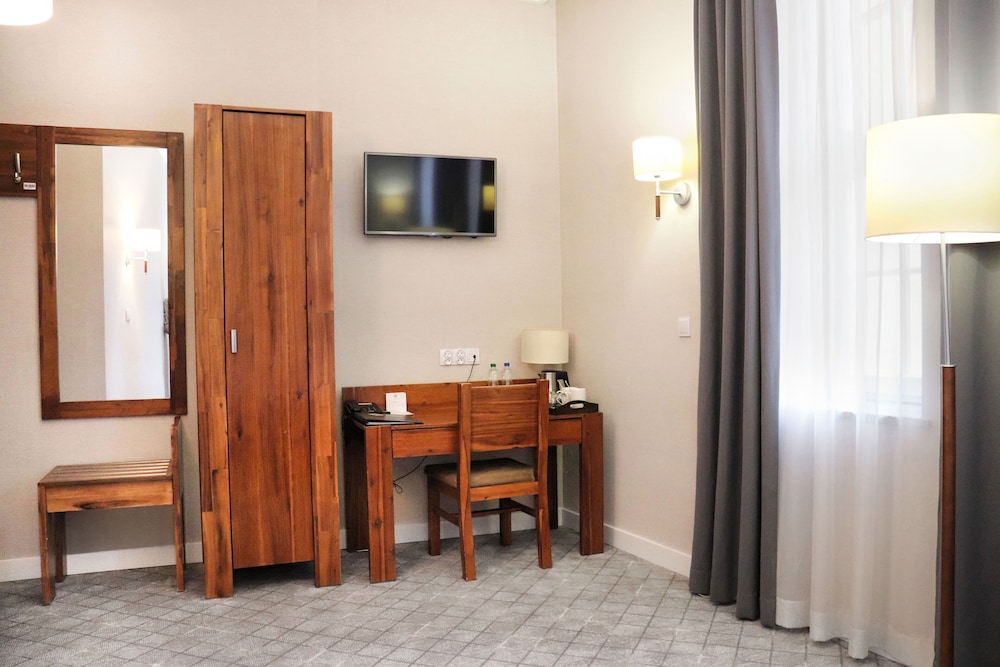 Hotel Piast 33/50