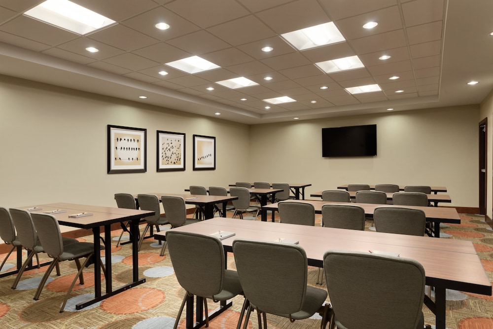 Staybridge Suites MIDLAND 47/49