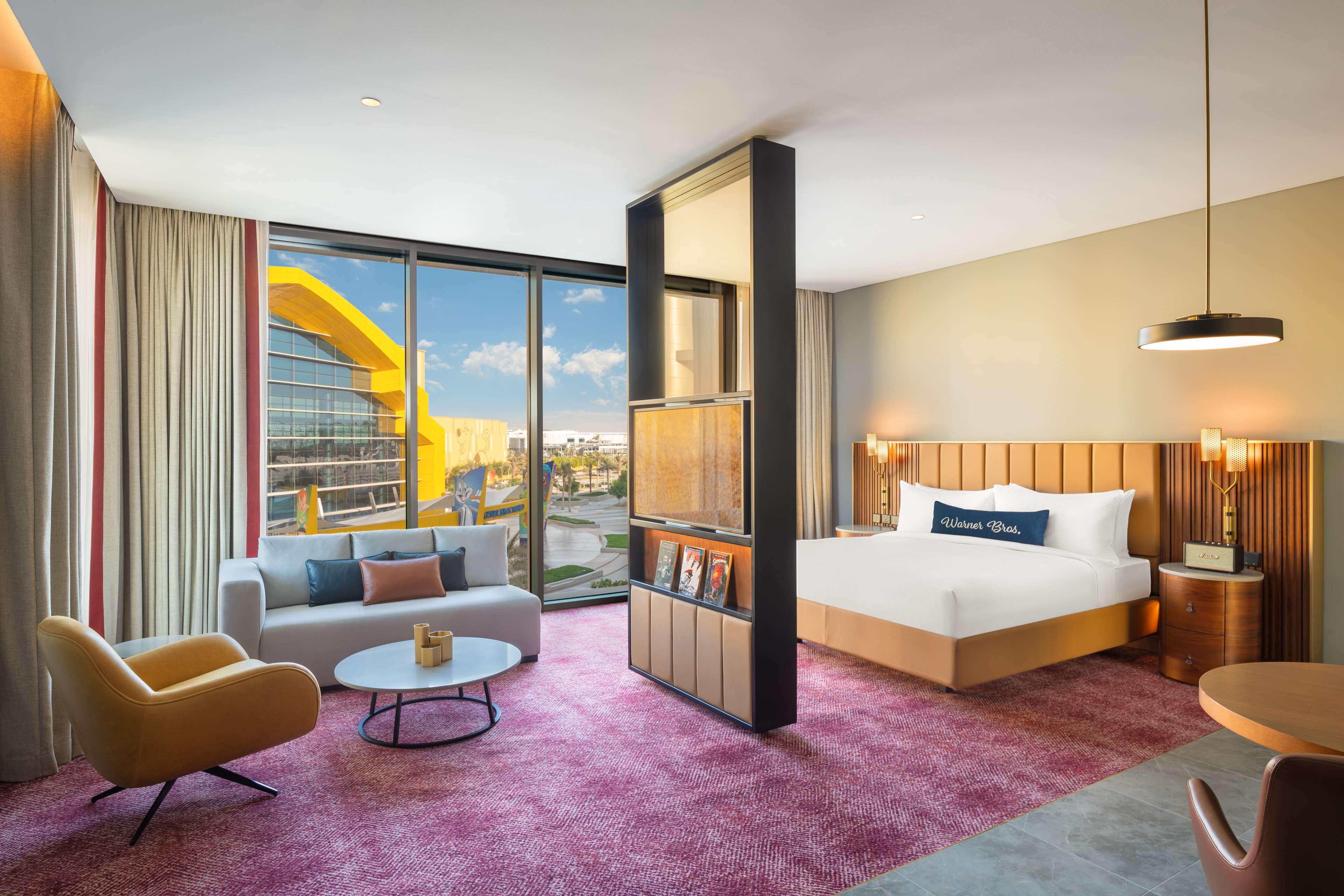 Director, Suite, King Bed
