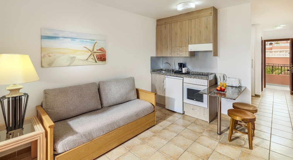 Sol Sun Beach Apartments 32/60