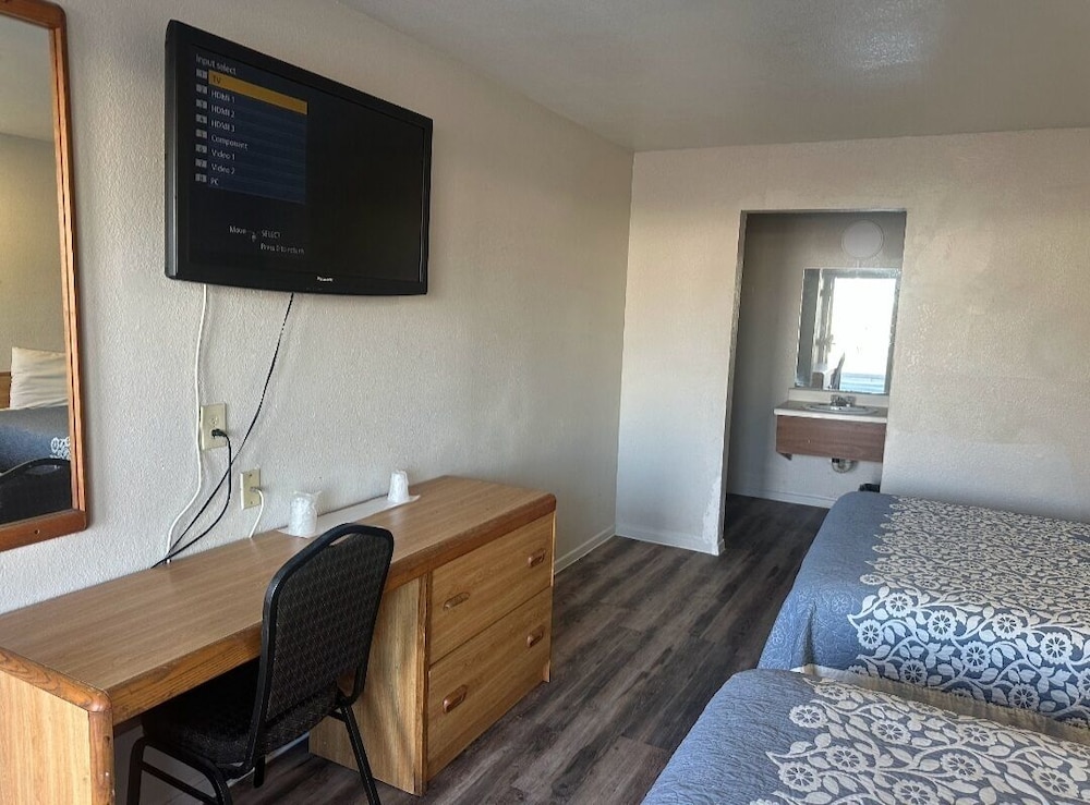 Best Economy Inn n Suites 56/67