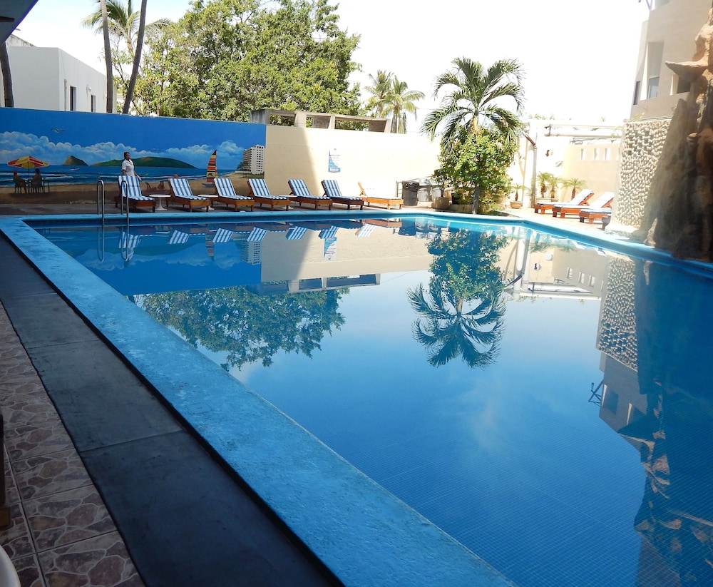 Playa Bonita Hotel 37/40