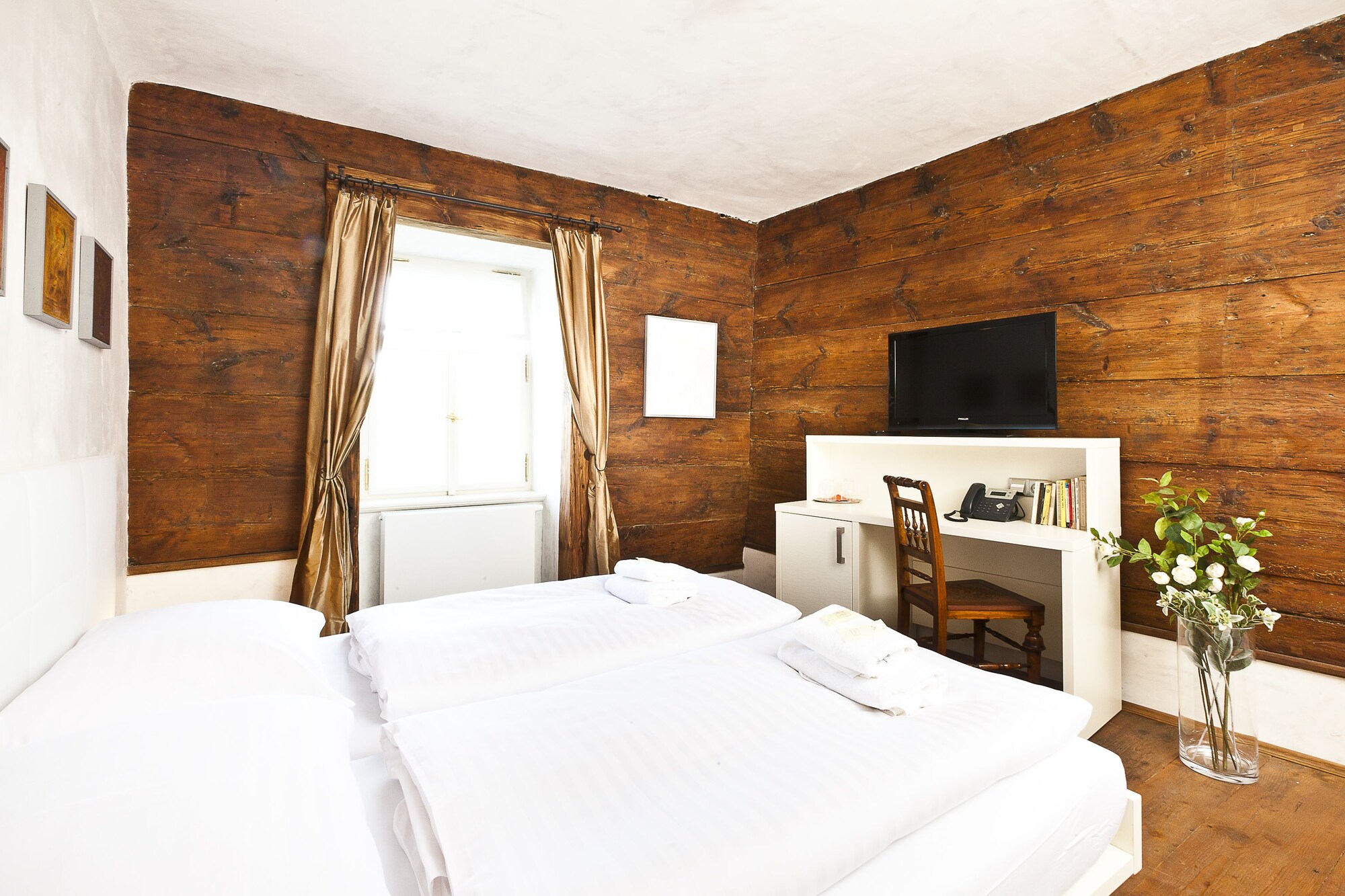 غرفة كومفورت بسرير مزدوج، Hotel Latran 7/10