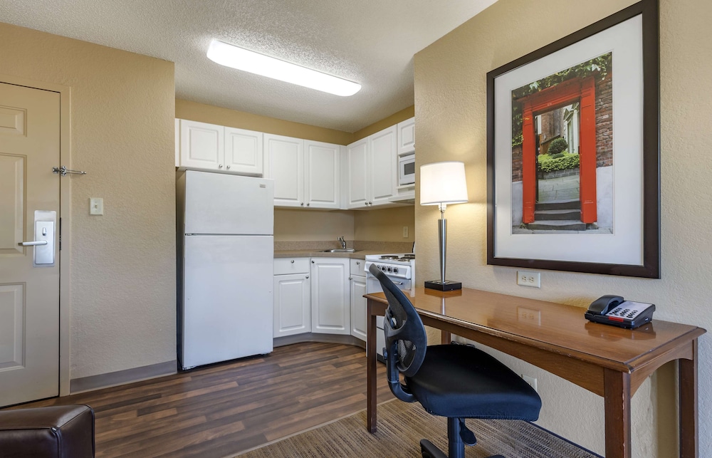 Extended Stay America Orlando Maitland 1776 Pembrook Dr 48/54