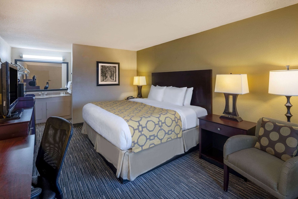 Park Inn by Radisson, Columbus State University Area 22/52