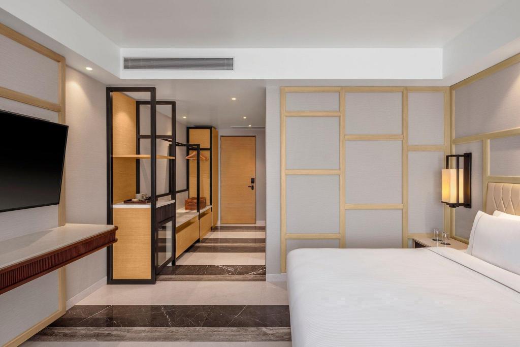 غرفة بسرير كينج بإطلالة على الفناء، The Westin Goa 10/16