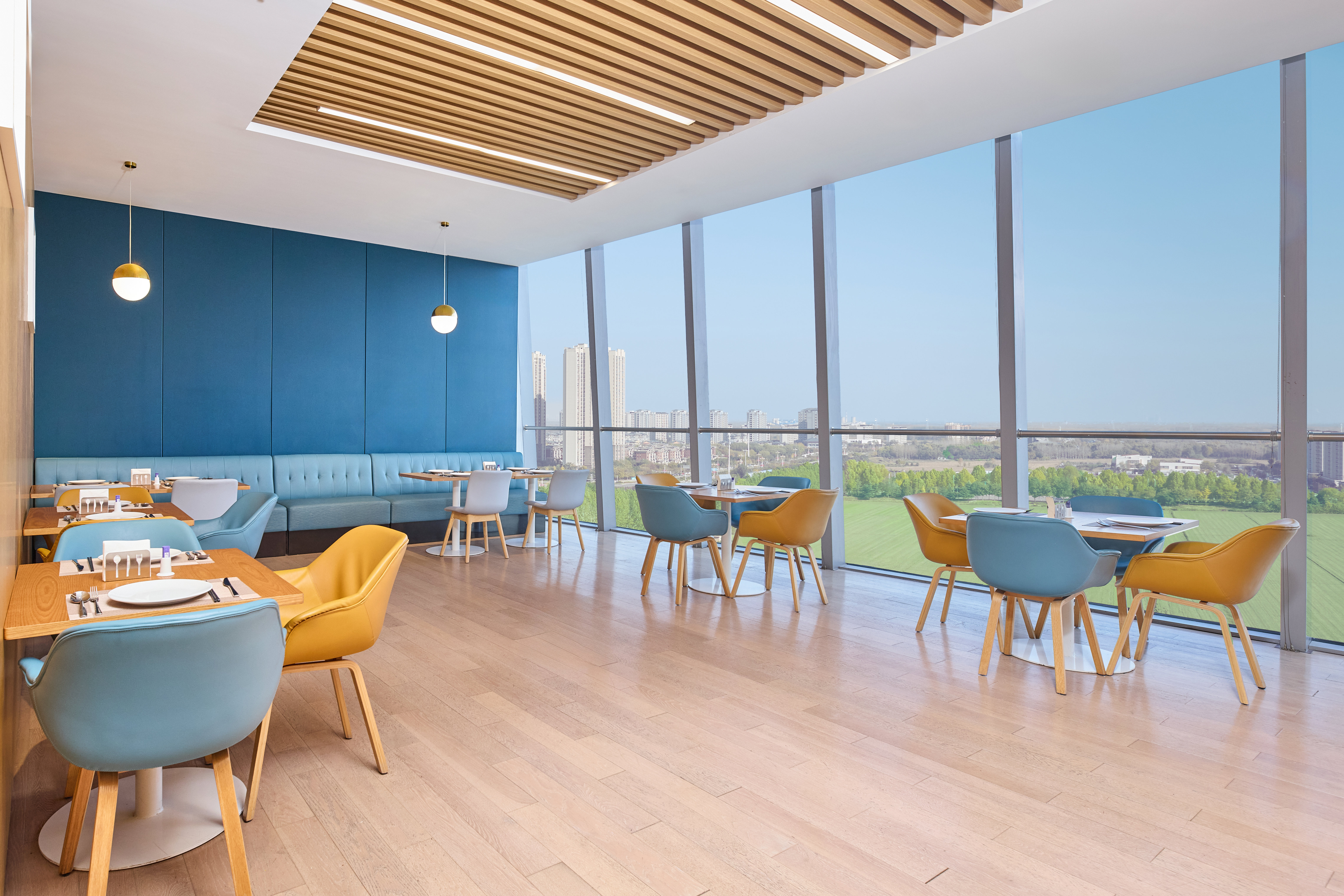 Holiday Inn Express Jining Cultural Center 35/46