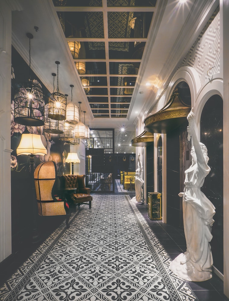 Adora Art Hotel 54/74