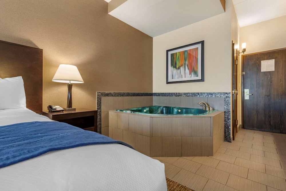 Comfort Inn and Suites Butler 9/38