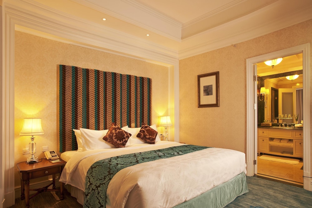 Royal Grace Hotel 15/49