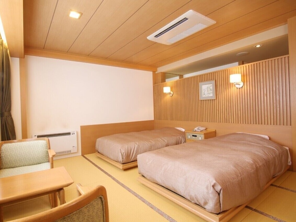 Japanese, Twin Beds, 2 Futon Beds, Zen Wing