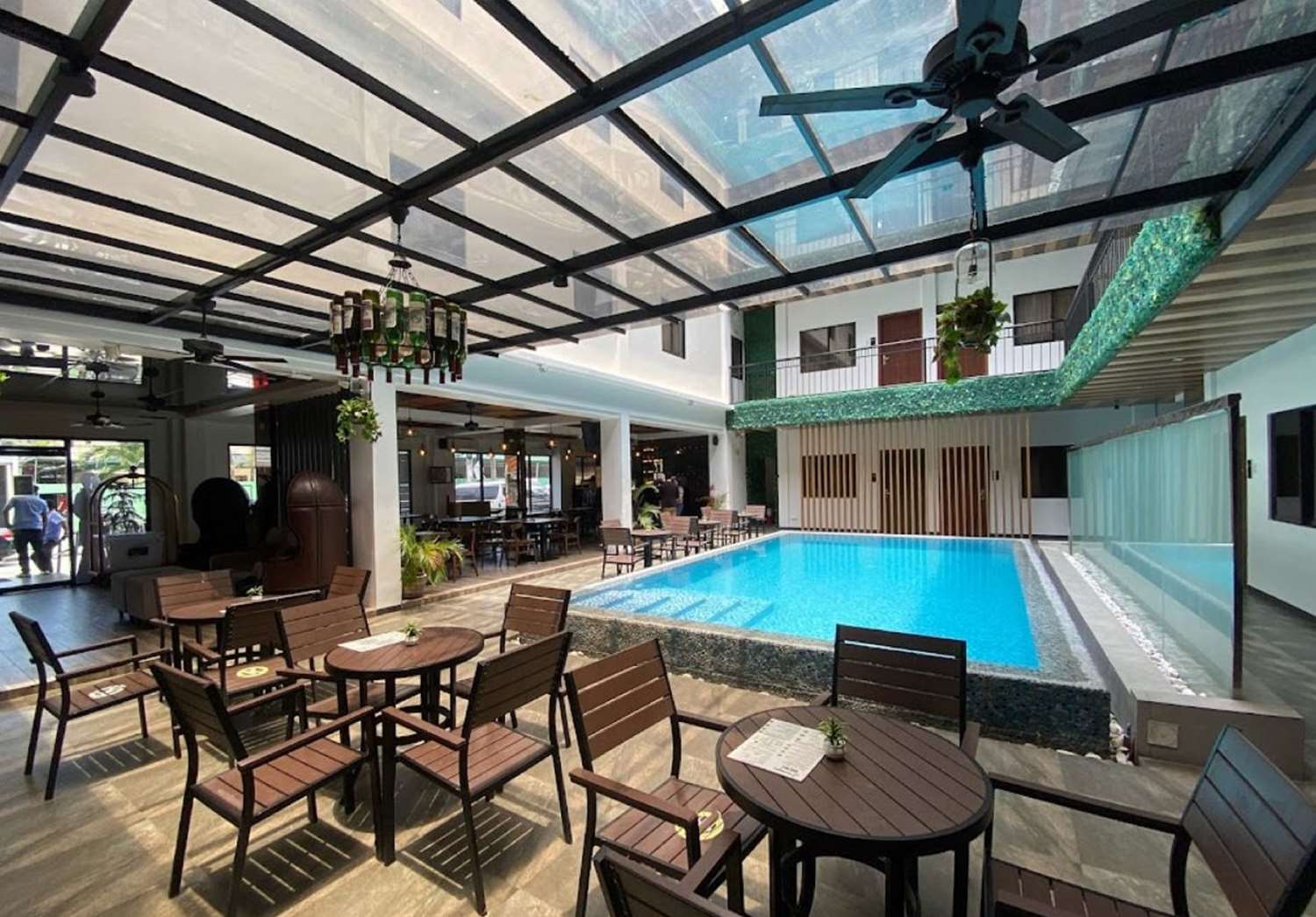 Surestay Plus Hotel By Best Western Ac Luxe Angele 19/22