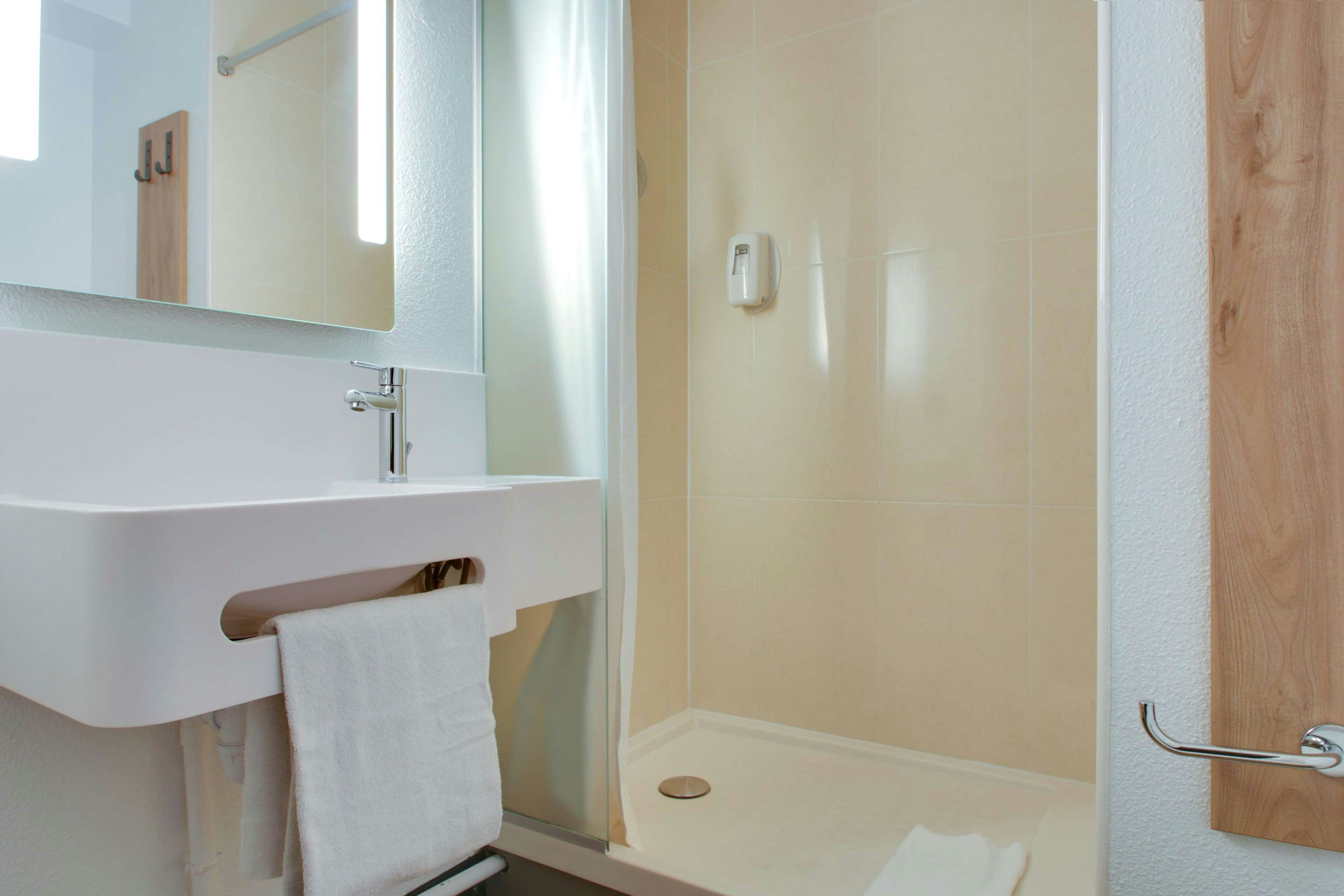 B&B Hotel Reims Bezannes 33/33