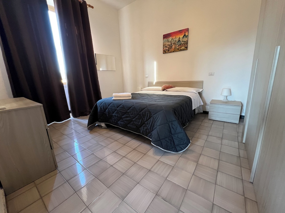 SUPERIOR, DOUBLE BED, SHARED BATHROOM