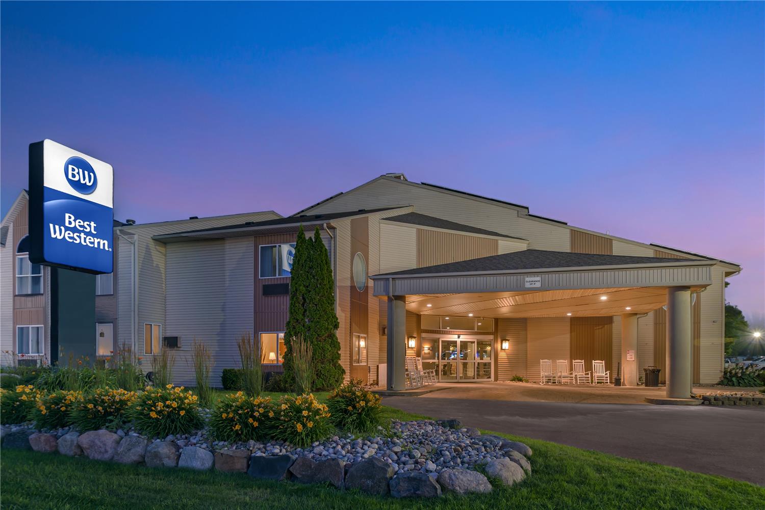 Best Western Lakewinds 1/15