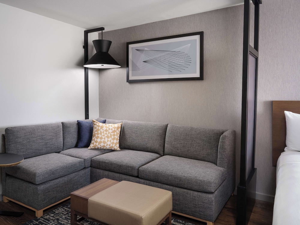 Hyatt Place Omaha/Downtown-Old Market 29/53