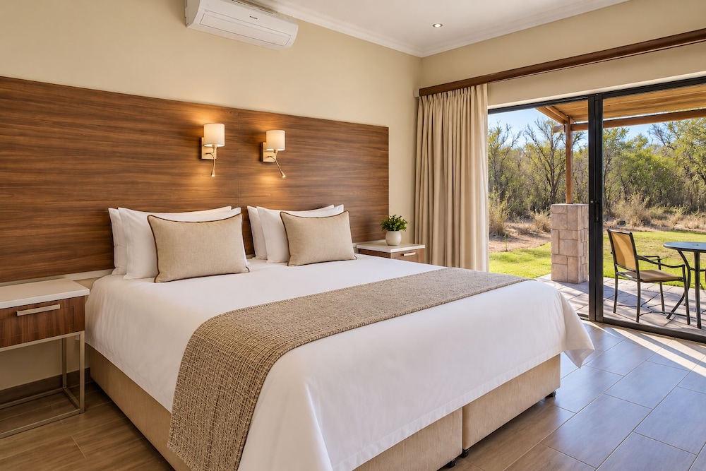 Deluxe, King Bed