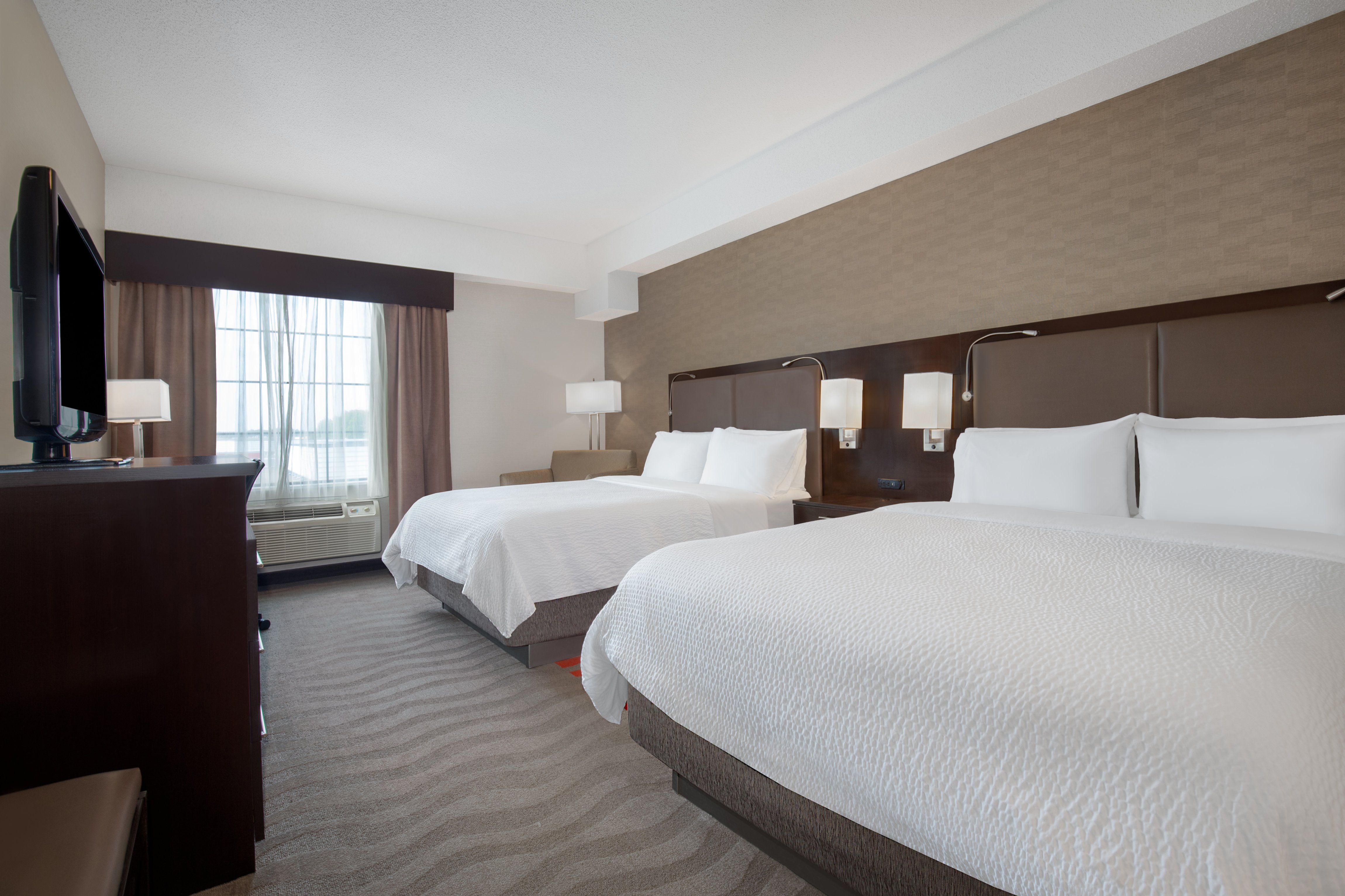 Holiday Inn Express Barrie 26/75