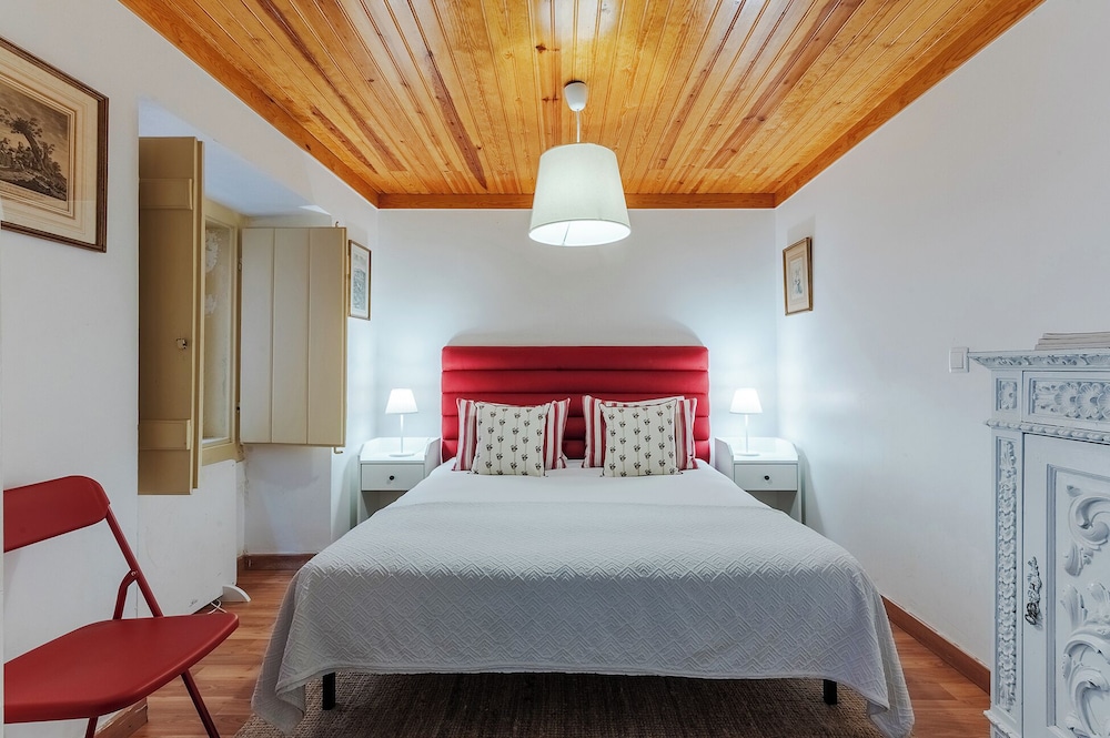 Family, Apartment, Queen and Twin Beds