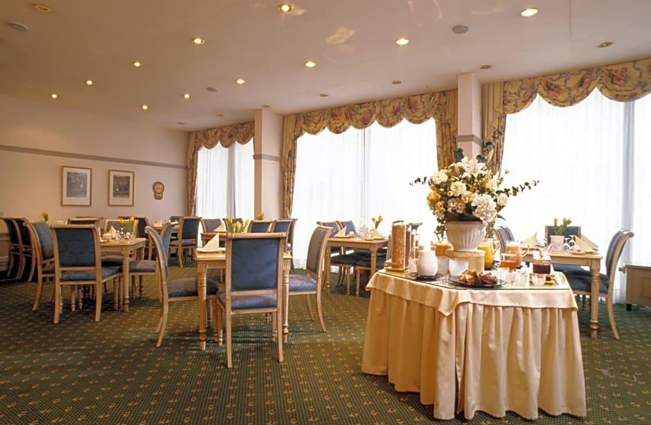 Hotel Ambiente 20/26