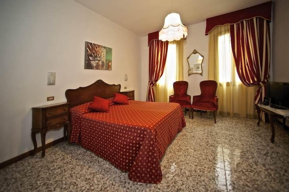 Hotel Fontana 15/28