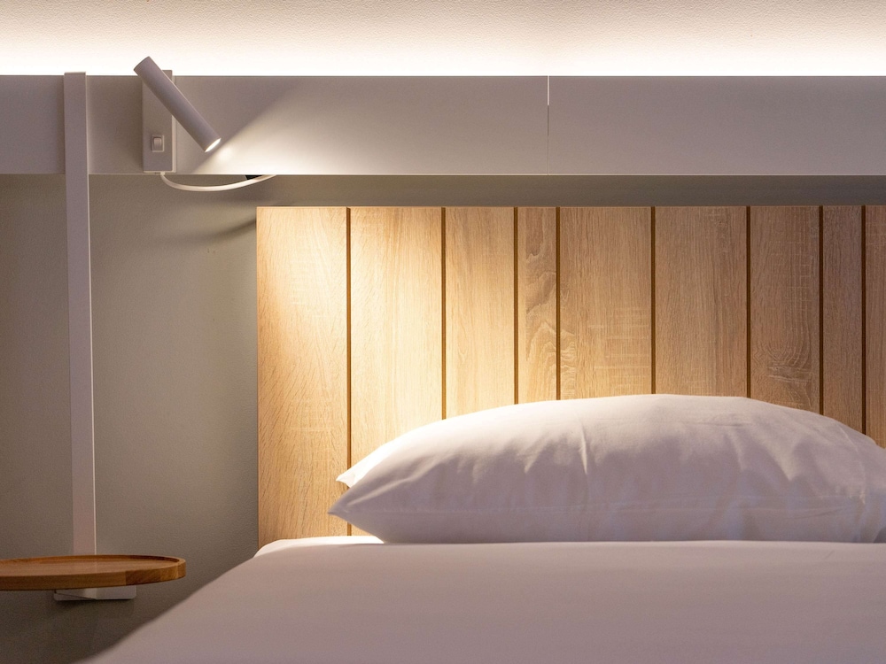 Ibis Annecy Cran Gevrier Hotel 17/68