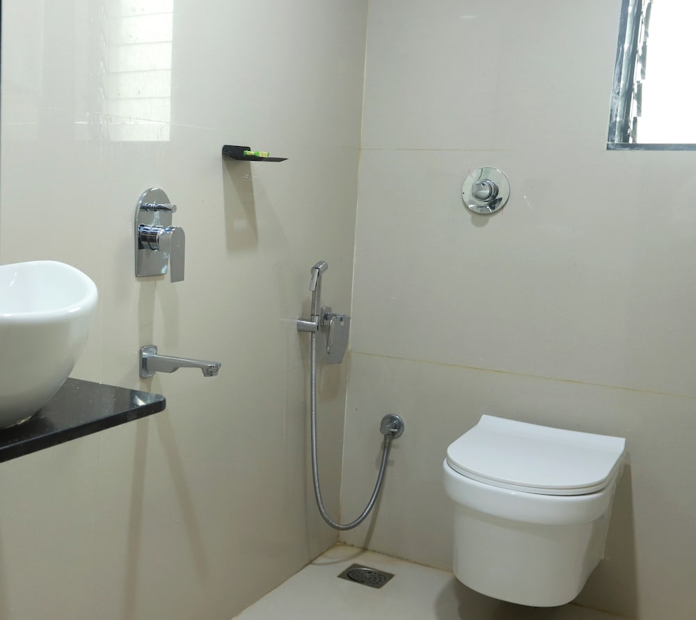 Hotel Karishma 25/26
