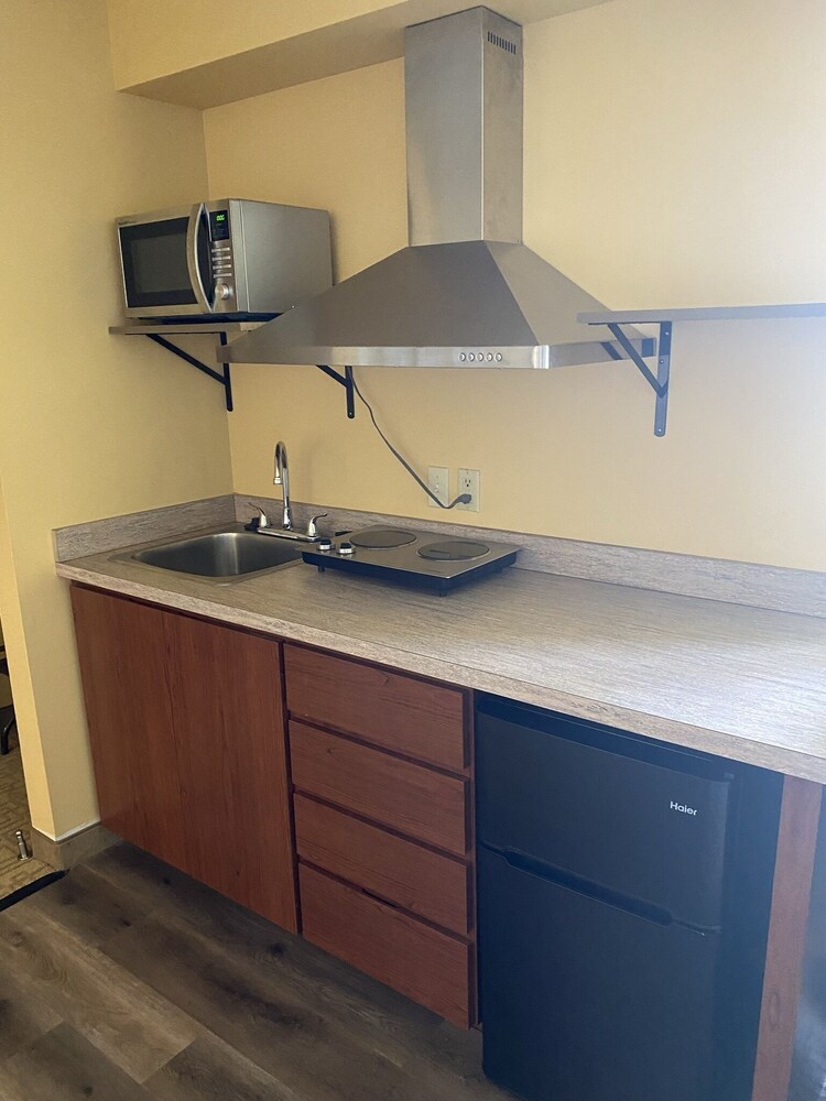 Super 8 By Wyndham Jackson Mn 35/41