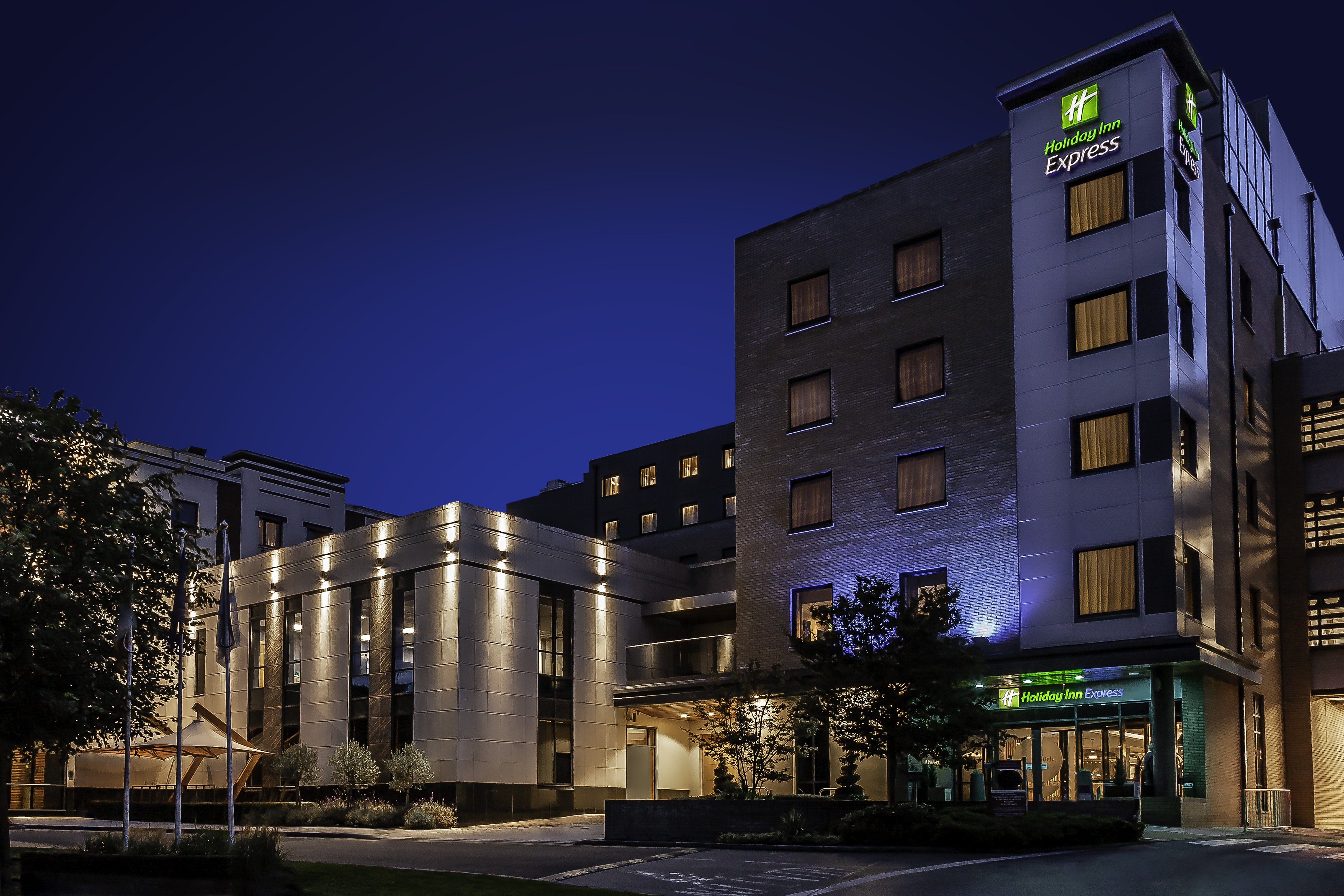 Holiday Inn Express Dublin Airport 2/30