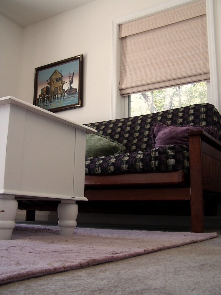 The Baywood Bed and Breakfast 16/23