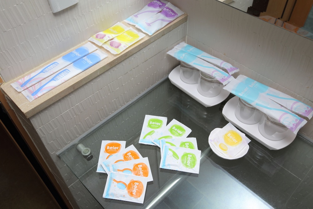 Jin Hua Hotel 24/50