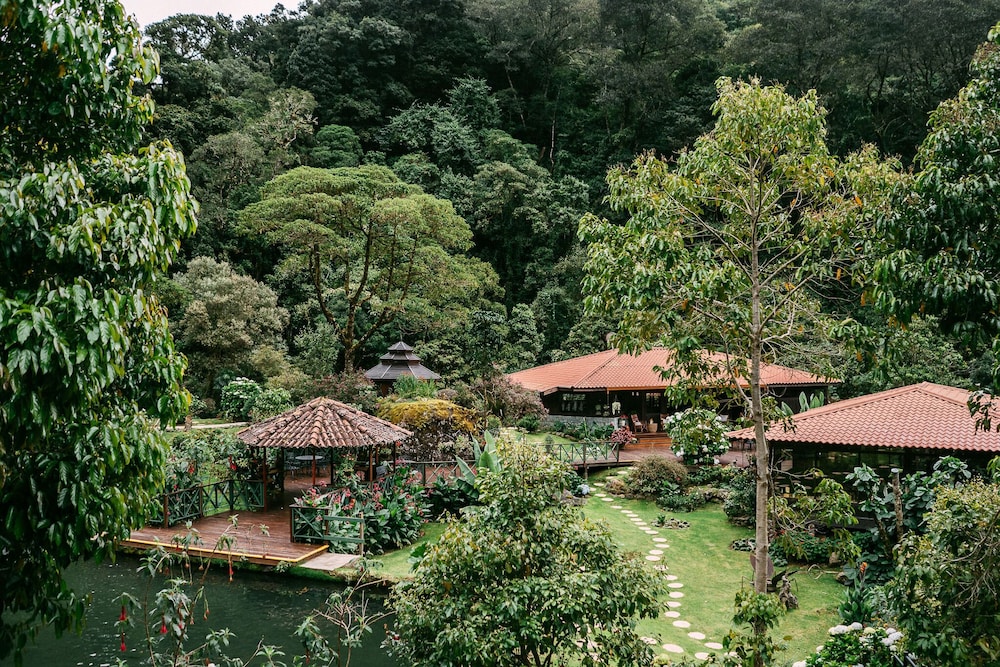 Trogon Lodge 31/46