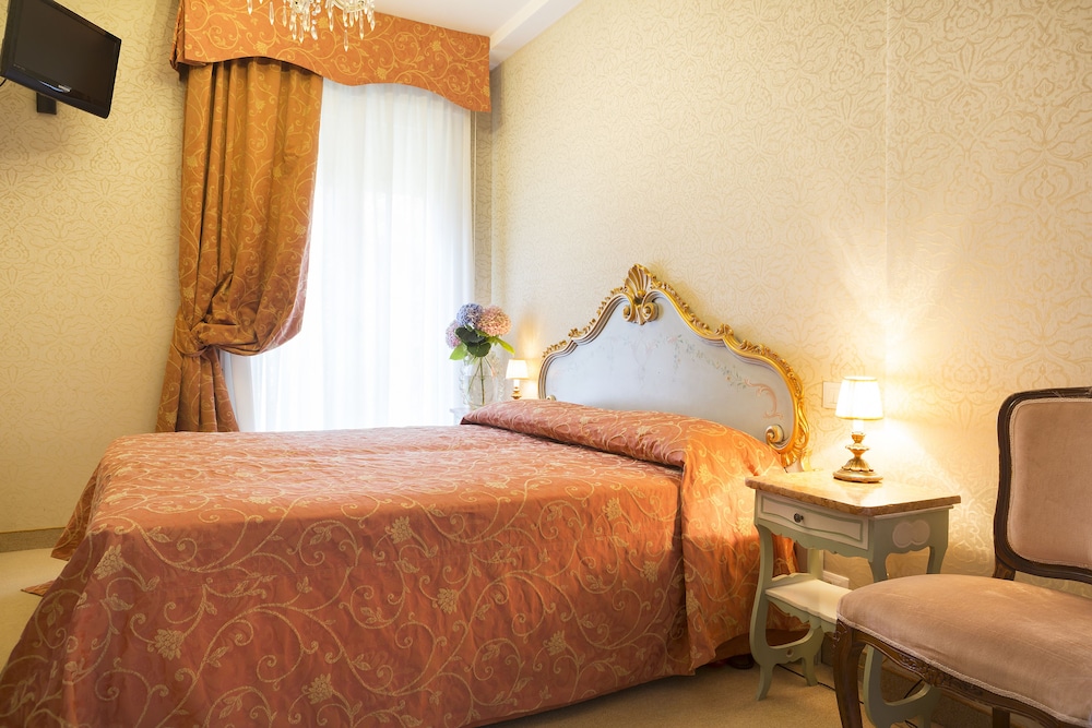 Rigel Hotel 13/73