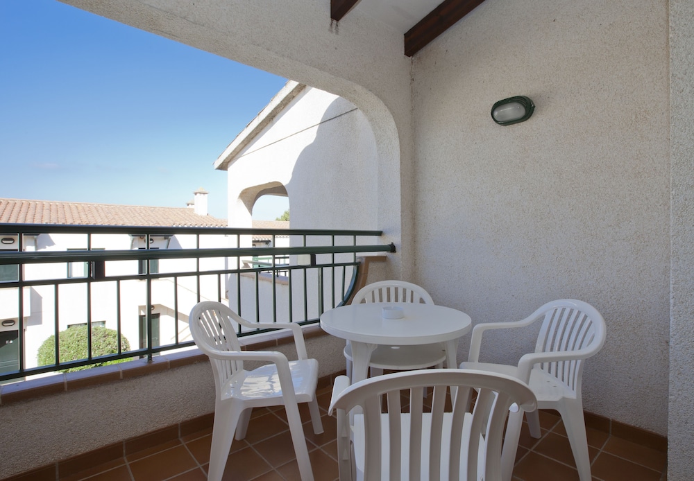 Valentin Son Bou Hotel Apartments 50/85