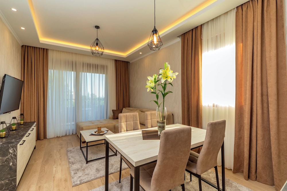 Luxury apartments Queen 36/47