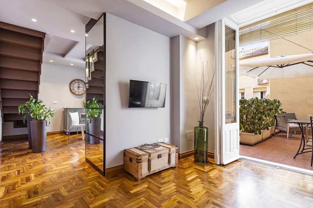 Ferrini Home Residence 150 56/76